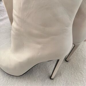 Elegant White Women's Boots